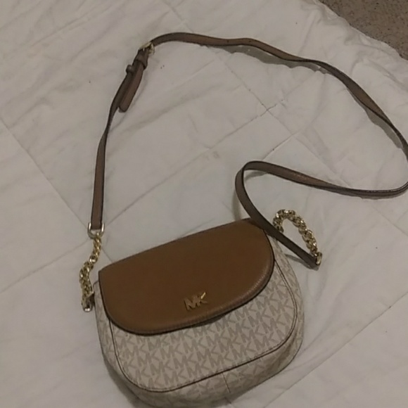 Michael kors purse - Picture 1 of 1